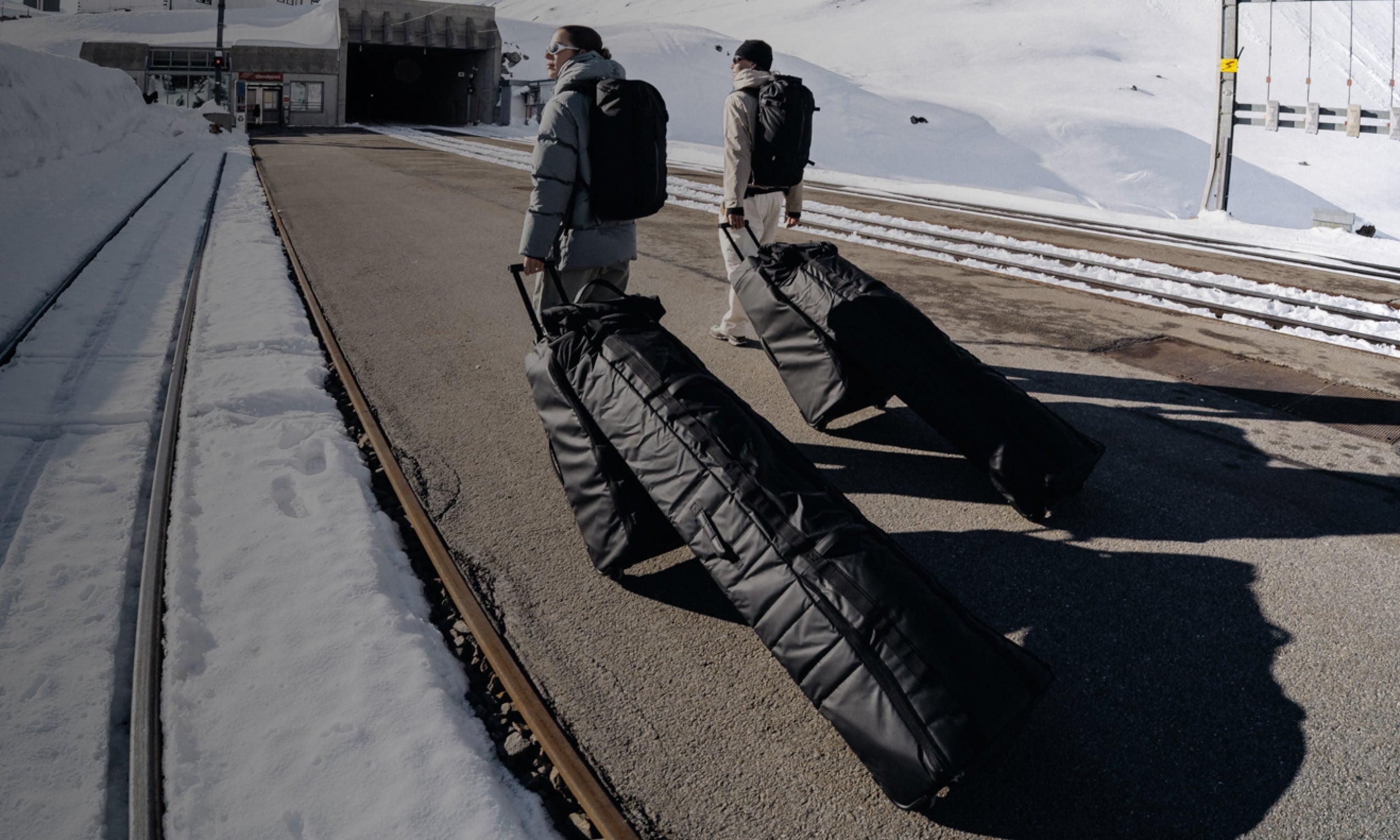 Snowboard Roller Bag