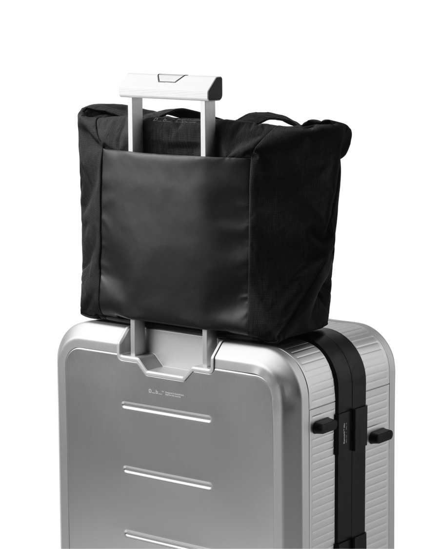 Entour Tote 22L Chrome Black