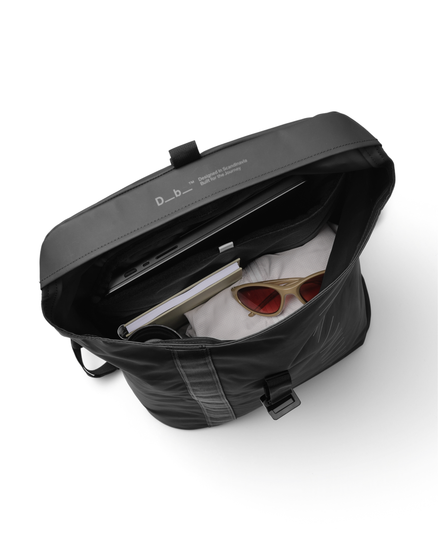 Essential Backpack 24L Black Out