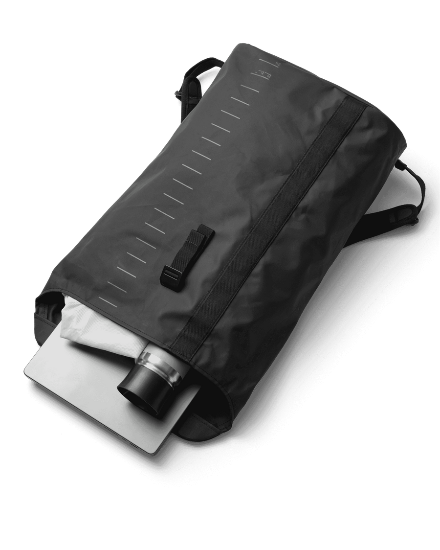 Essential Backpack 24L Forest Green