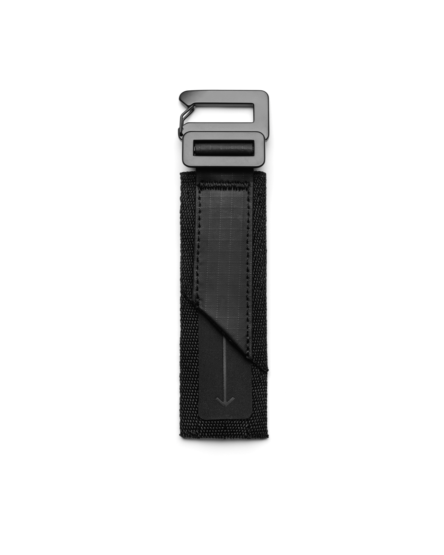 Essential Luggage Tag Black Out