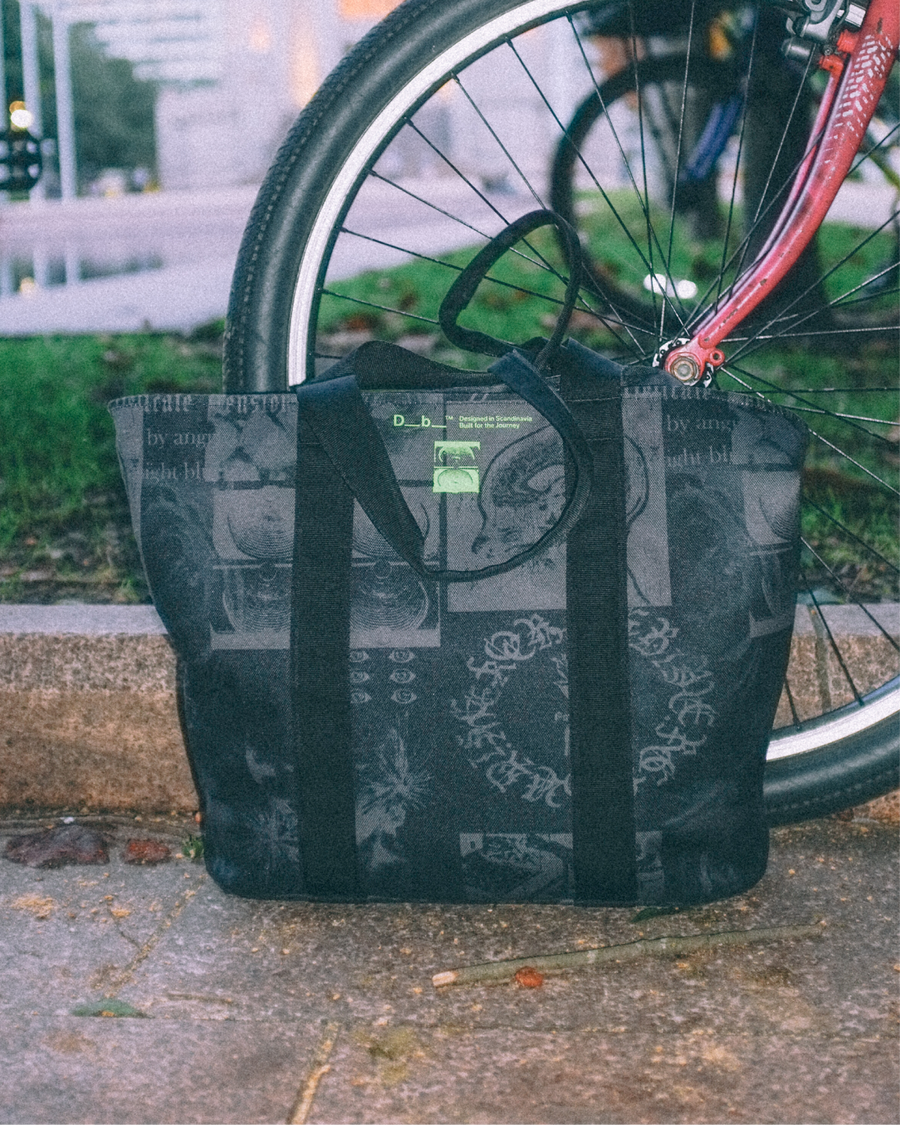 Essential Tote 20L Db x Former