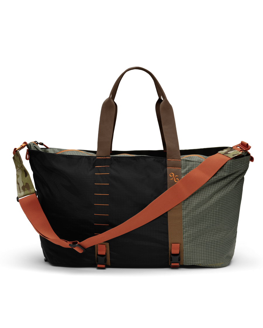 Essential Weekender 40L Db x Starcow