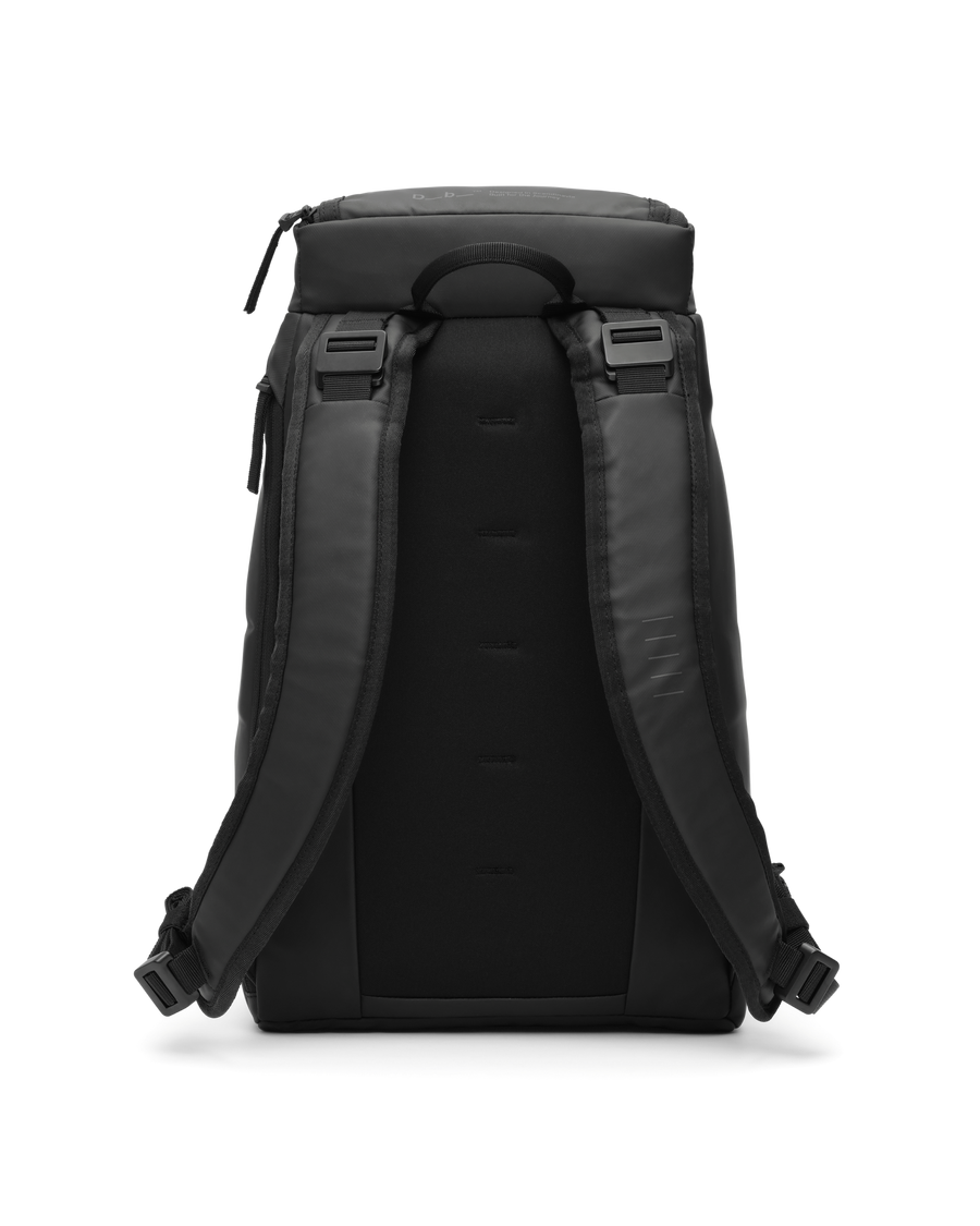 Hugger Backpack 20L Black Out
