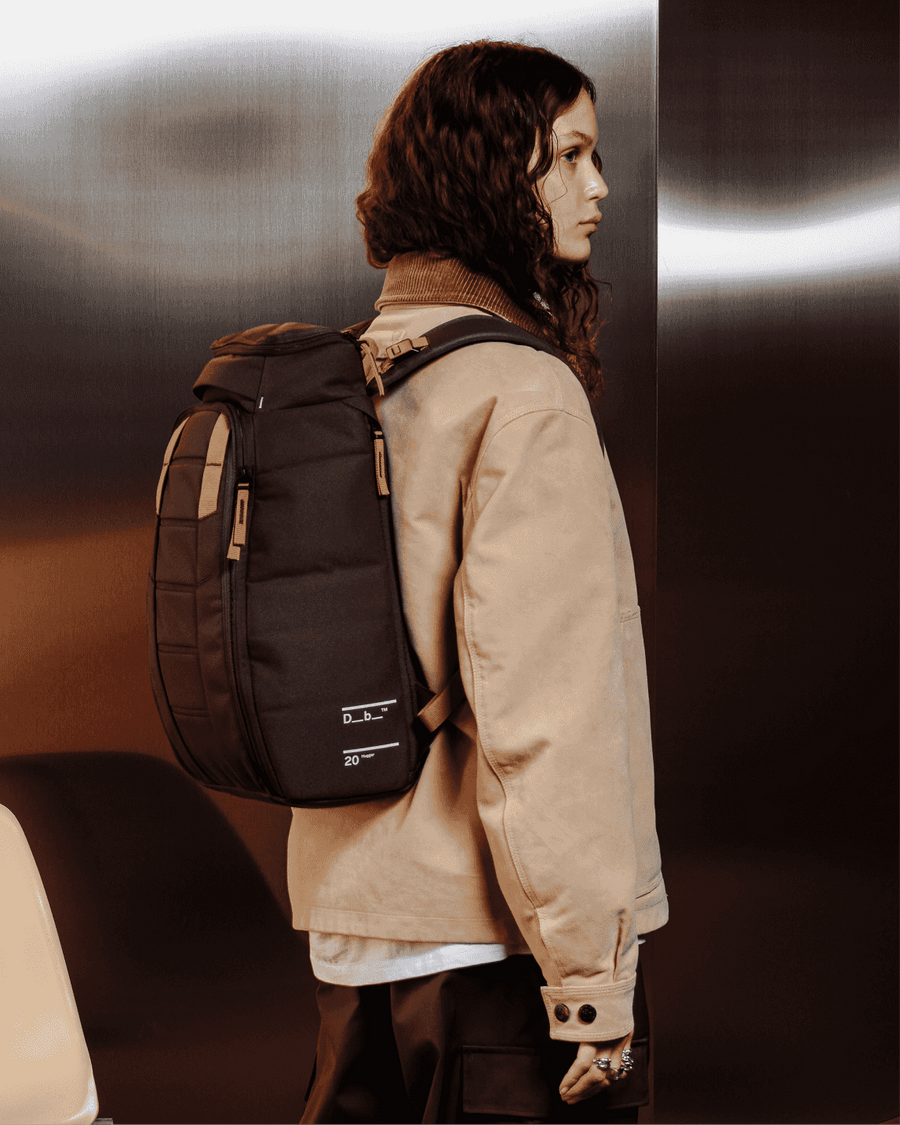 Hugger Backpack 20L Espresso
