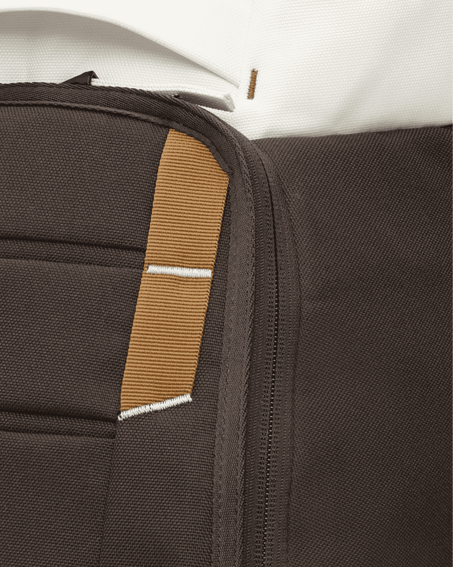 Hugger Backpack 25L Cappuccino
