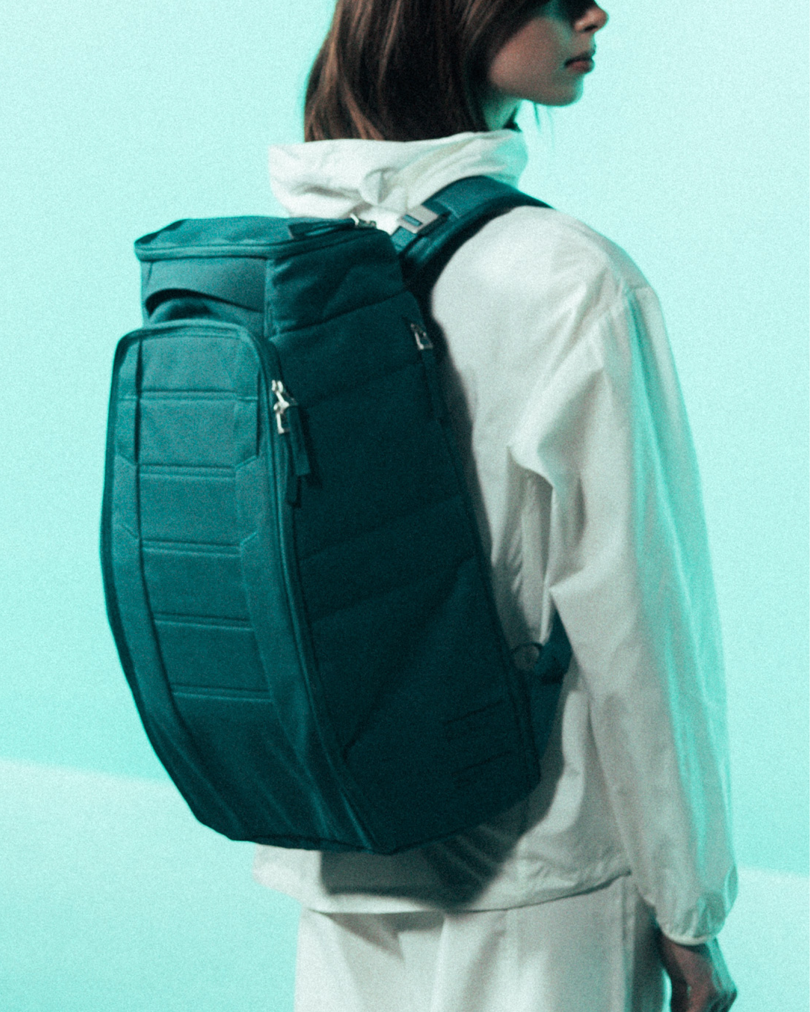 Hugger Backpack 25L Midnight Teal | Db Journey US