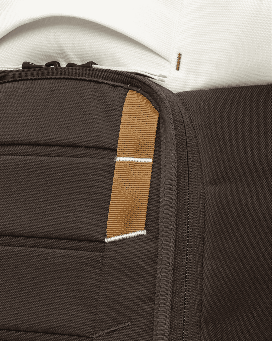 Hugger Backpack 30L Cappuccino
