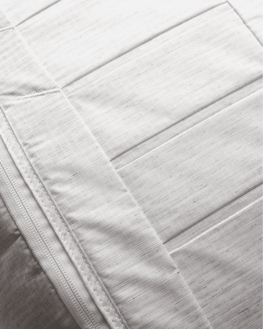 Hugger Backpack 30L Clean Slate