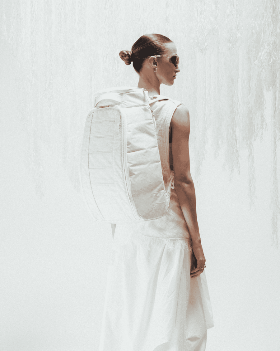 Hugger Backpack 30L Clean Slate