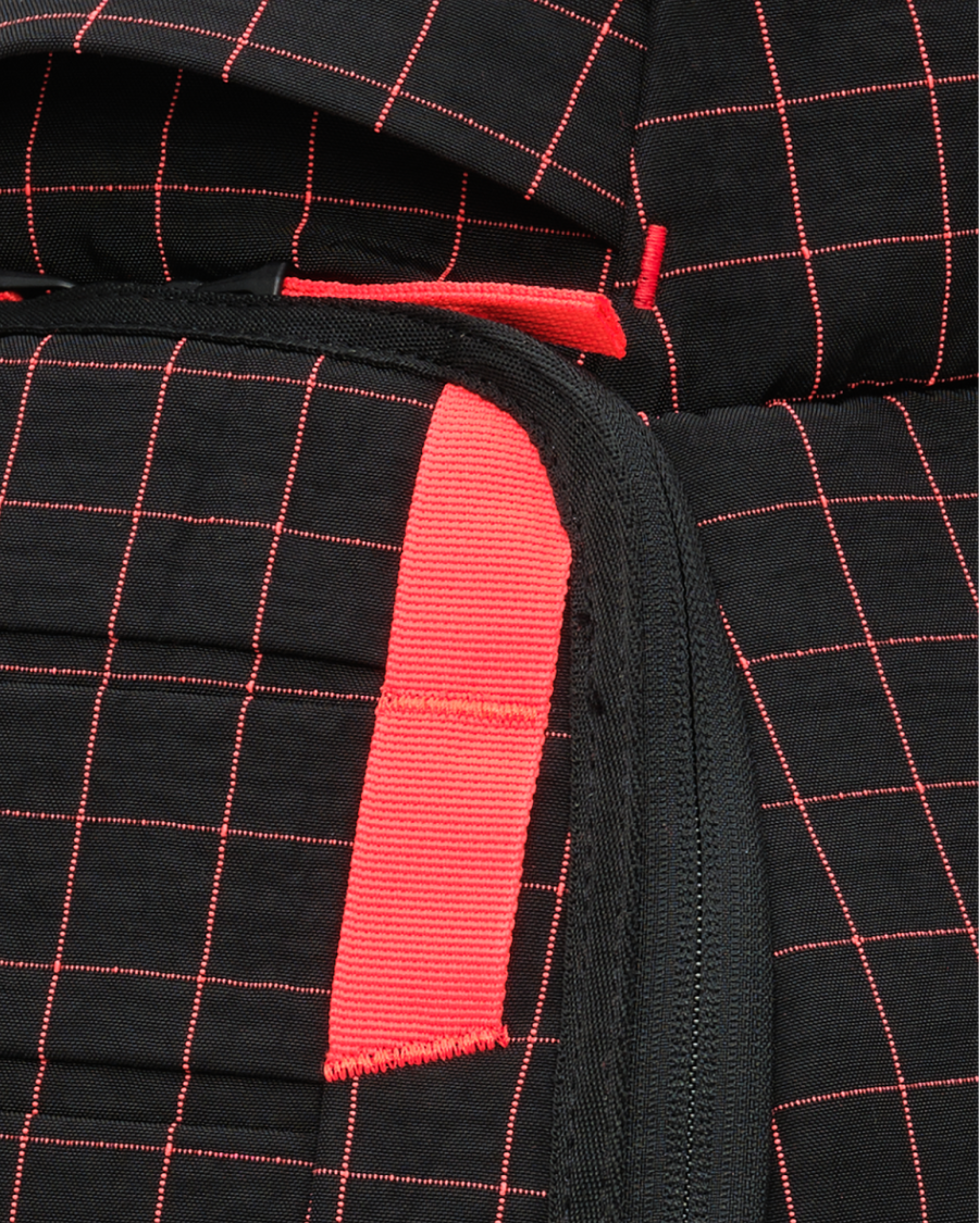 Hugger Backpack 30L Coral Flash