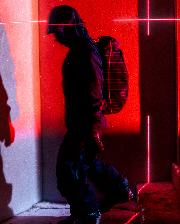 Hugger Backpack 30L Coral Flash