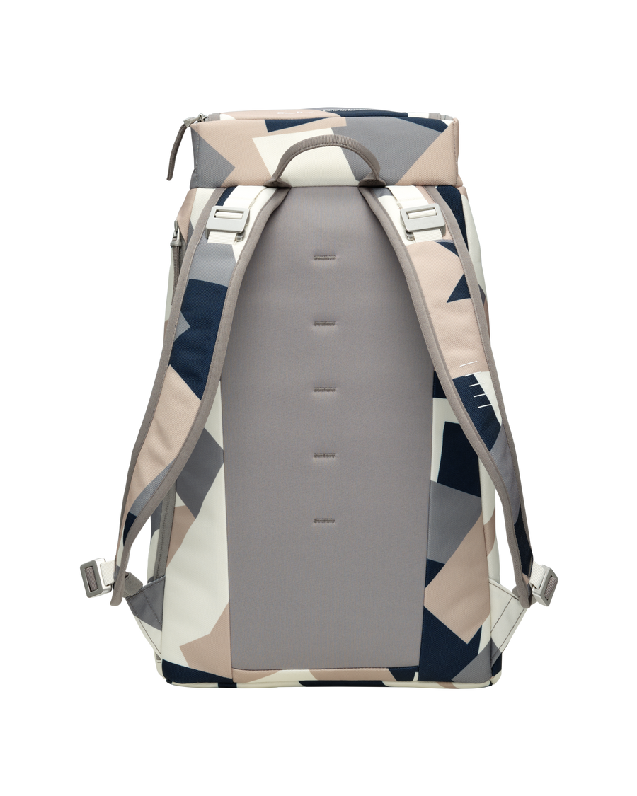 Hugger Backpack 30L Line Cluster