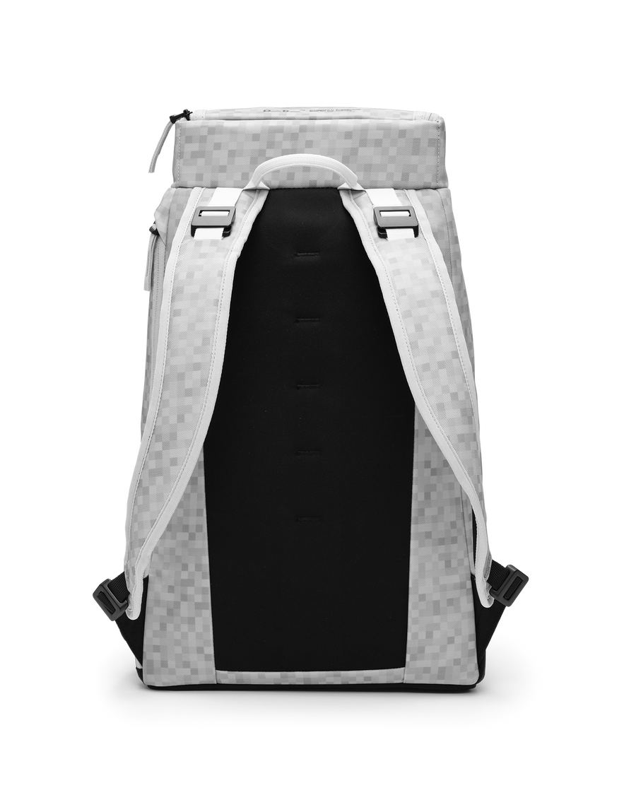 Hugger Backpack 30L White Noise