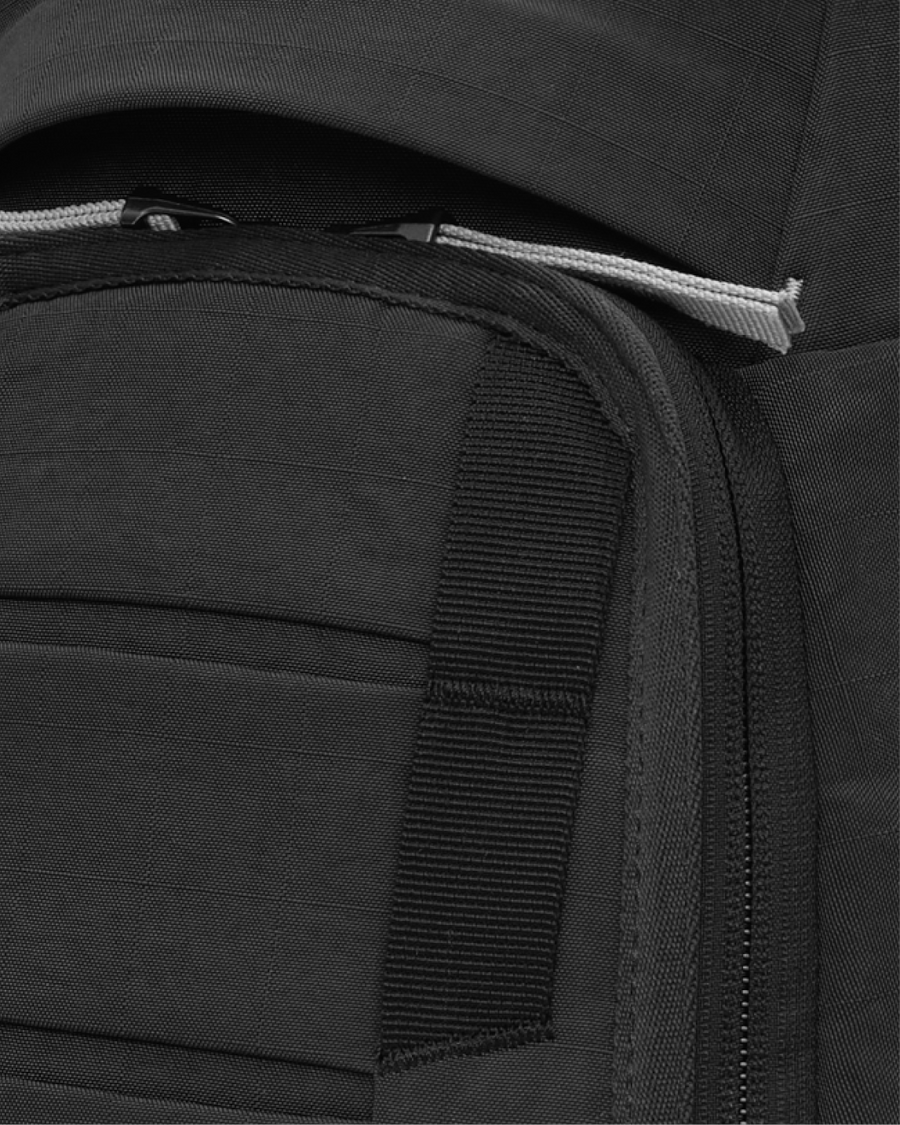 Hugger Backpack 25L Charcoal Grey
