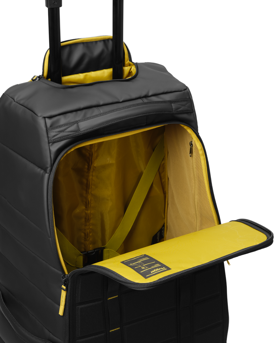 Hugger 1st Generation Roller Bag Check-in 90L Chris Burkard