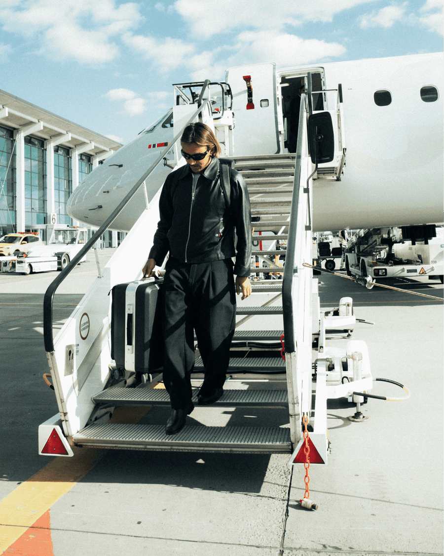 Ramverk Pro Front-access Carry-on Silver..
