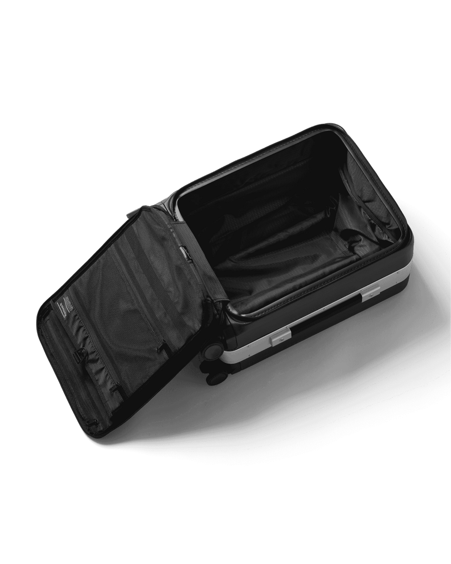 Ramverk Pro Front-access Carry-on Silver..