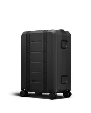 Ramverk Pro Carry-on Black Out