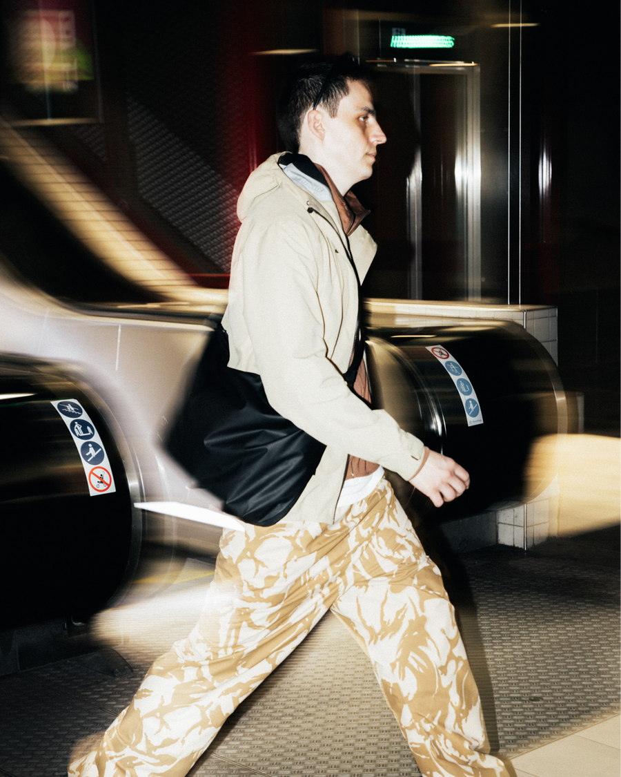 Ramverk Pro Sling Bag 24L Black Out