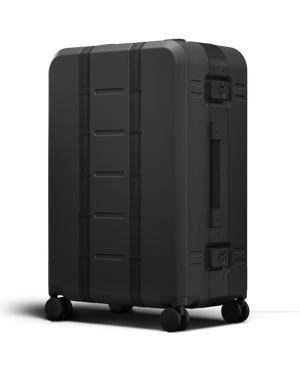 Ramverk Pro Check-in Luggage Large Black Out
