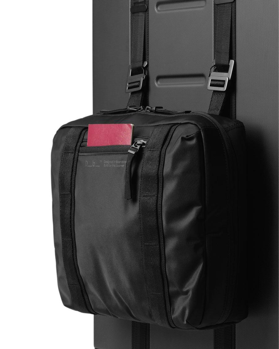 Ramverk Pro Check-in Luggage Large Black Out