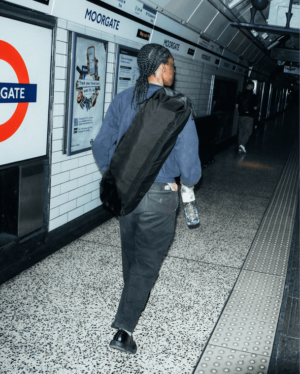 Skate Carrier 32L Black Out