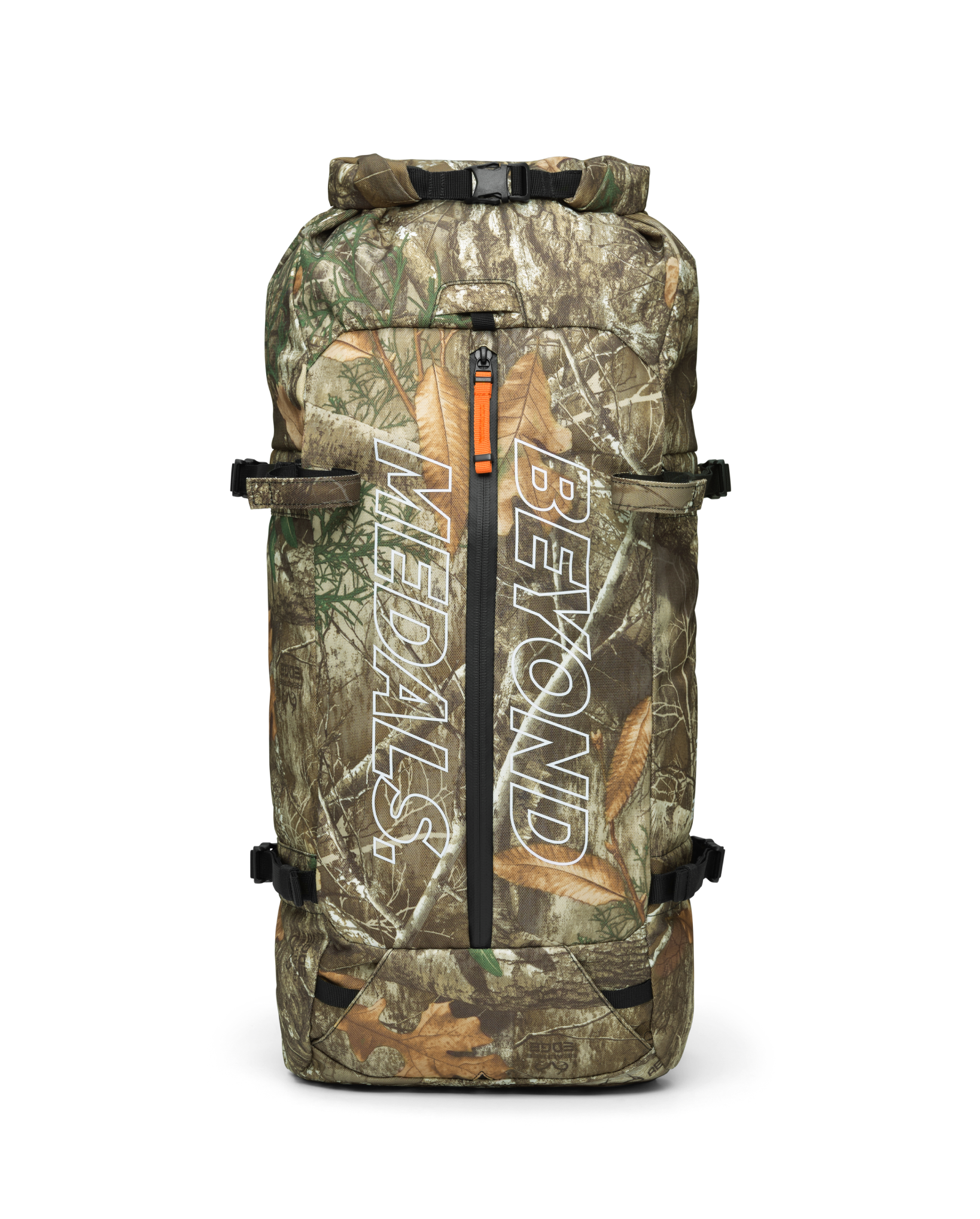 Snow Pro Backpack 32L Db x Beyond Medals | Db Journey Canada