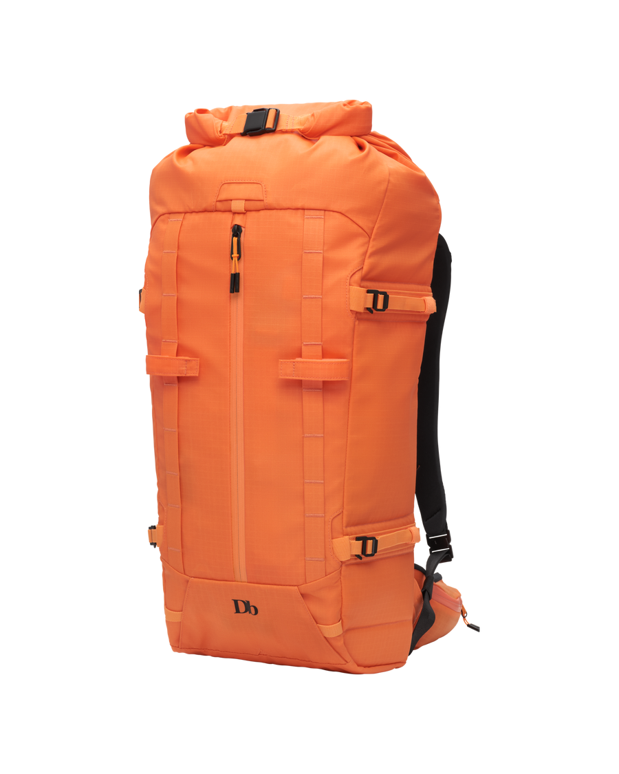 TheFjall34LBackpack-7_723e7b6c-a693-42d9-a526-ff7f614a9b81.png