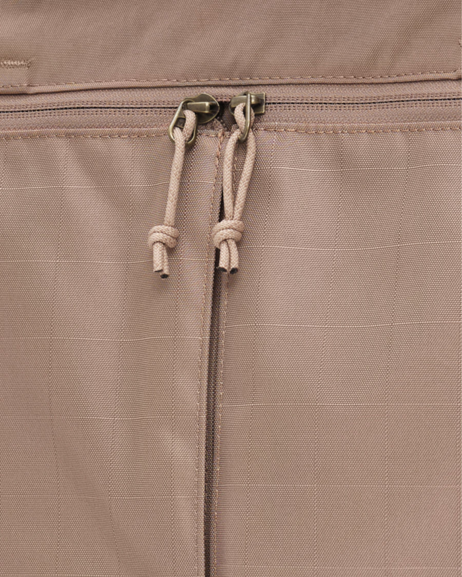 Utility Tote 32L Affogato Brown