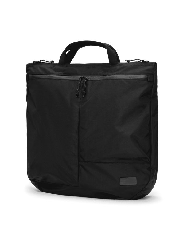 Utility Tote 32L Black Out