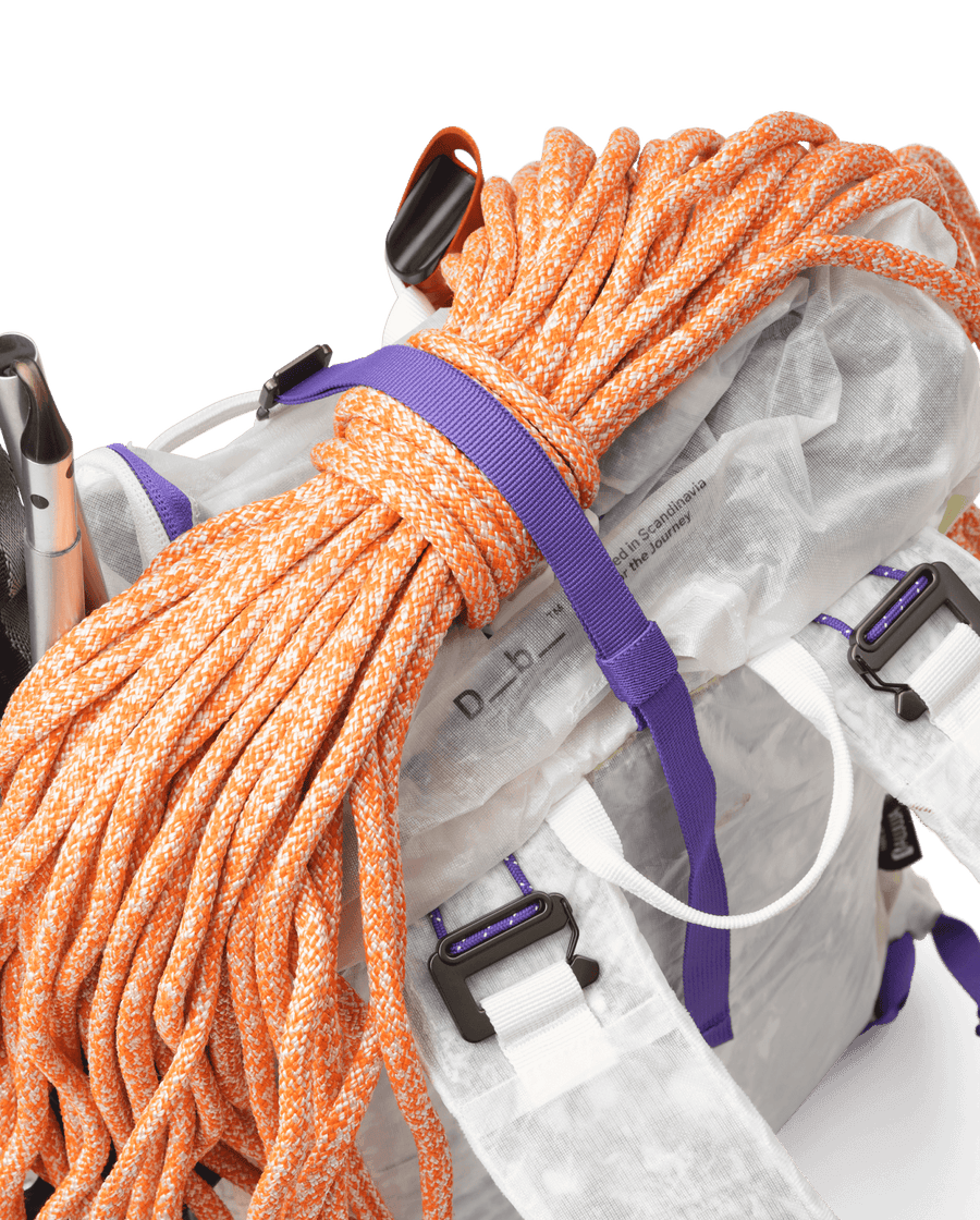 Weigh Lighter Backpack 25L Weigh Darker