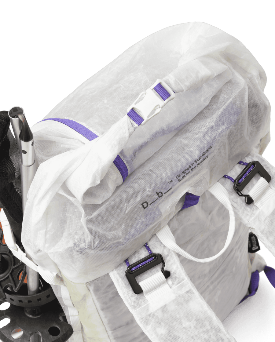 Weigh Lighter Backpack 25L Weigh Darker