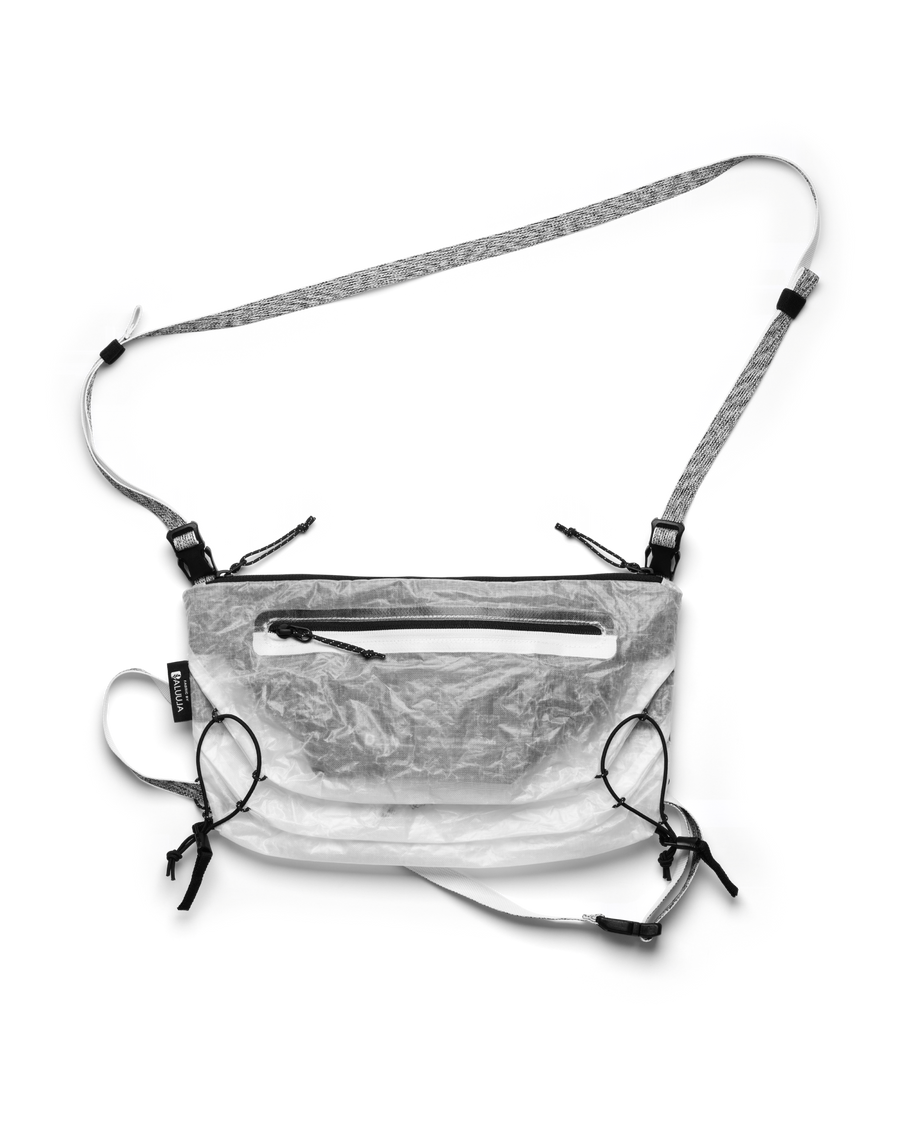 Weigh Lighter Sling 10L Monochrome