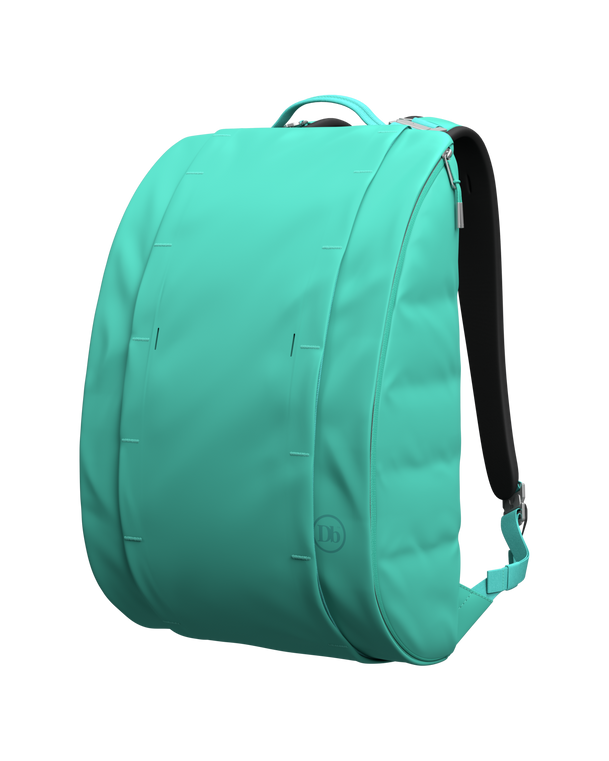 TheVinge15LBackpack-9_124e7487-4944-4f2a-ab96-41f6a0565a21.png