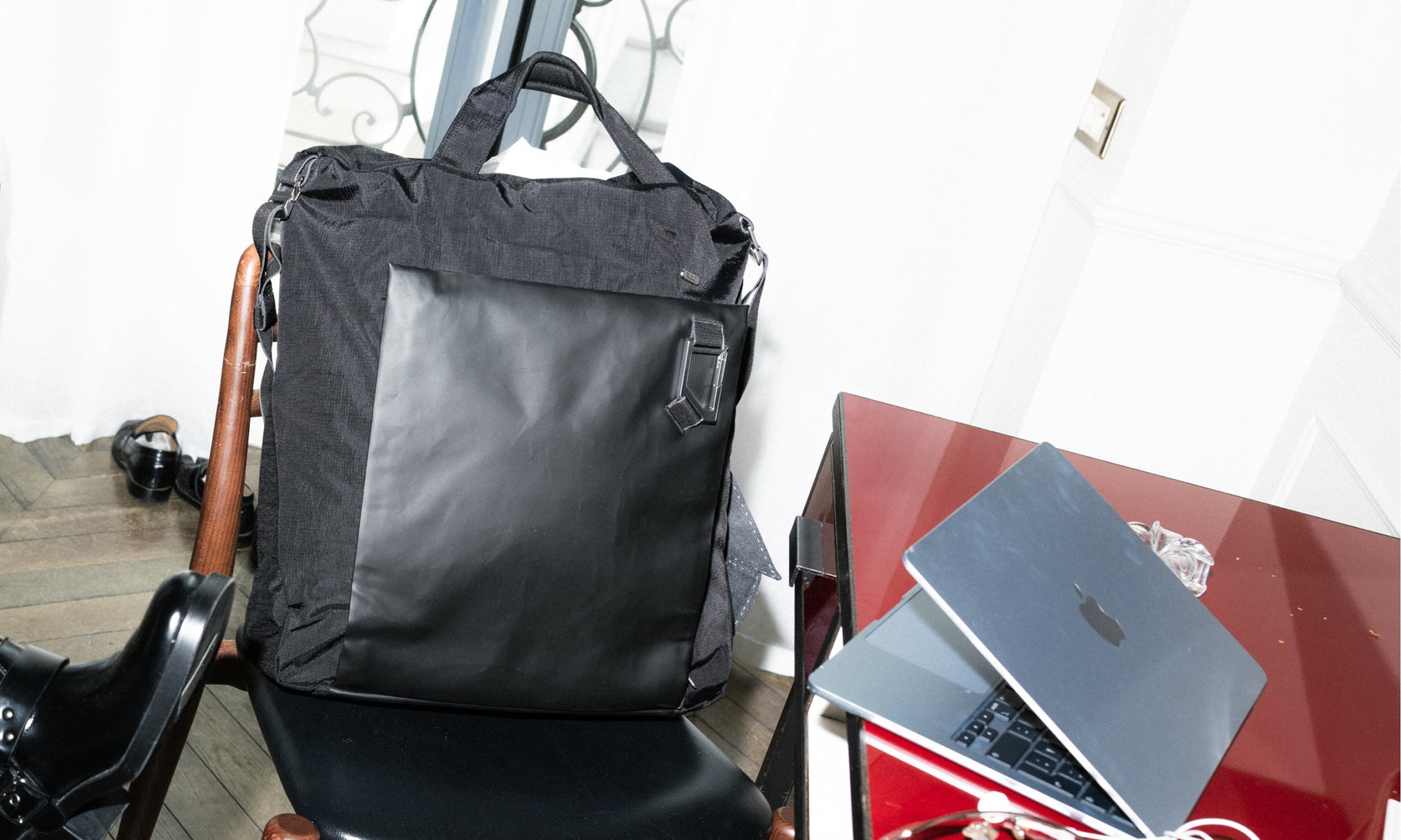 What Is a Tote Bag?