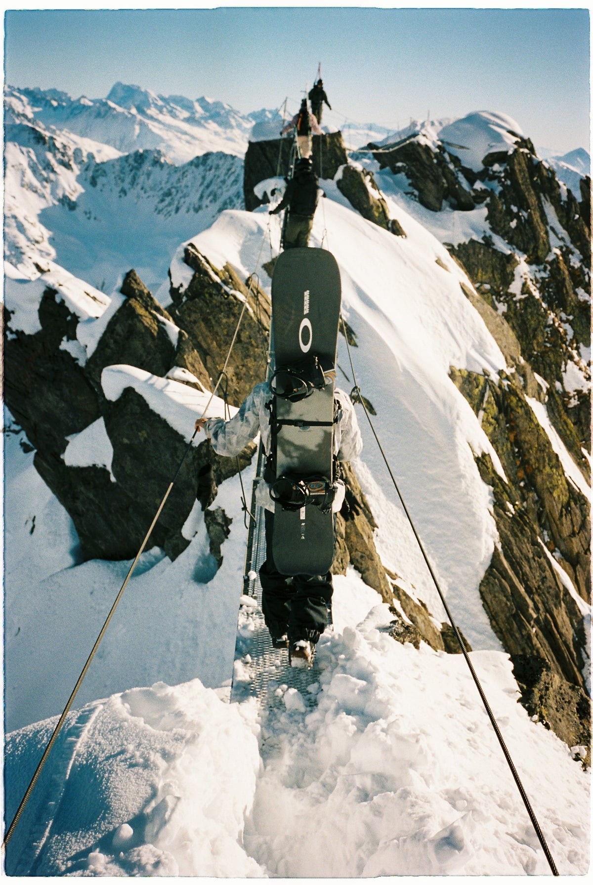 How to Pack a Snowboard Bag for Air Travel