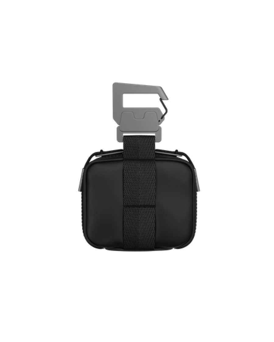 260U01_Essential Portable pocket Black Out-2.png