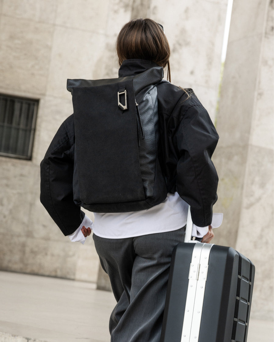 Entour Daypack 18L Chrome Black