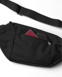 Entour Sling 6L Chrome Black