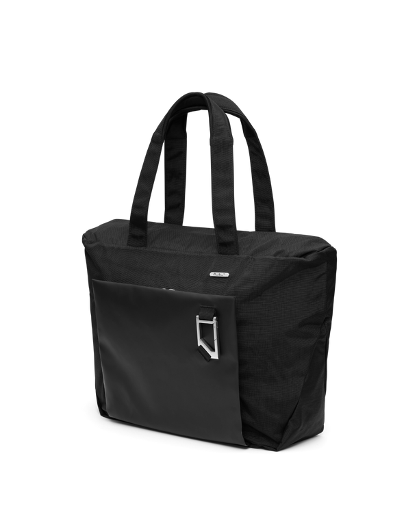 Entour Tote 22L Black Out
