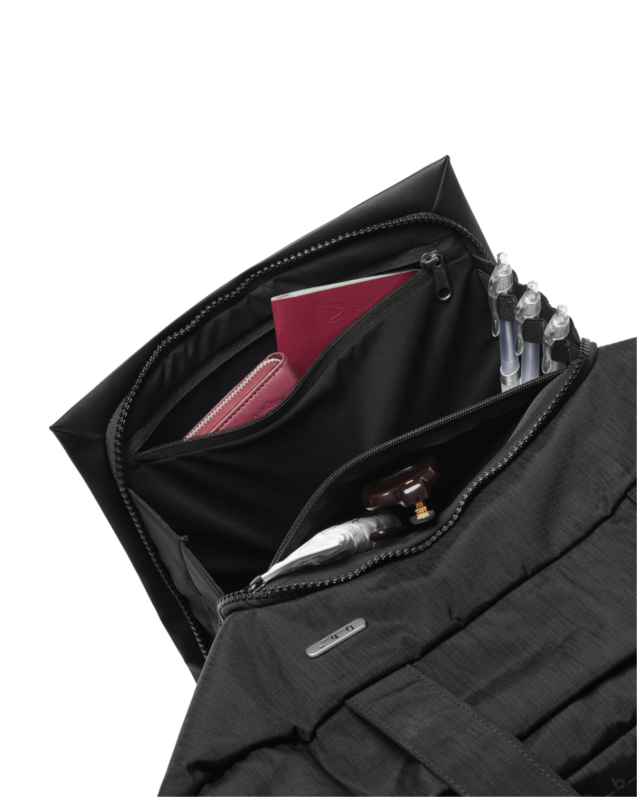 Entour Tote 22L Chrome Black