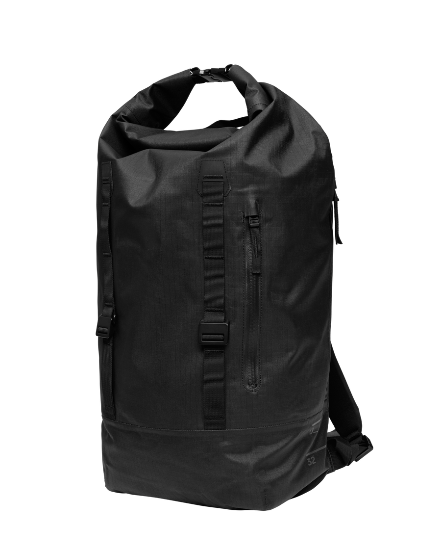 Essential Rolltop 32L-1.png