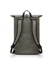 Essential Backpack 24L Forest Green