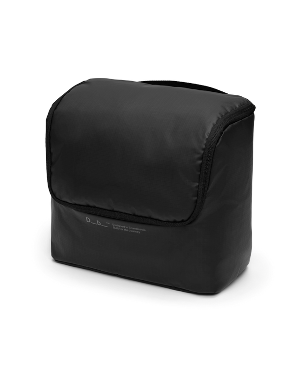 Essential Washbag M Black Out