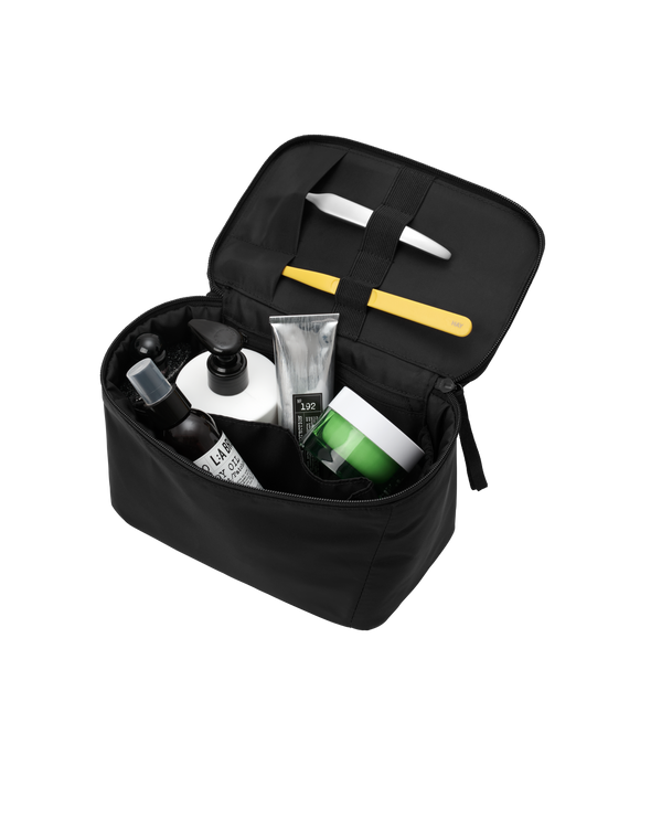Essential Washbag S Oatmilk