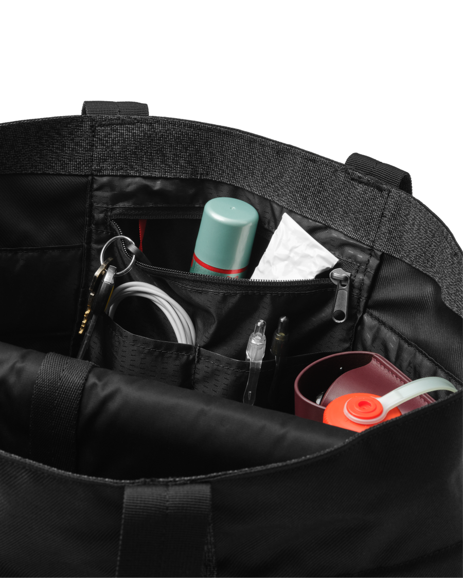 Hauler Tote 20L Black Out