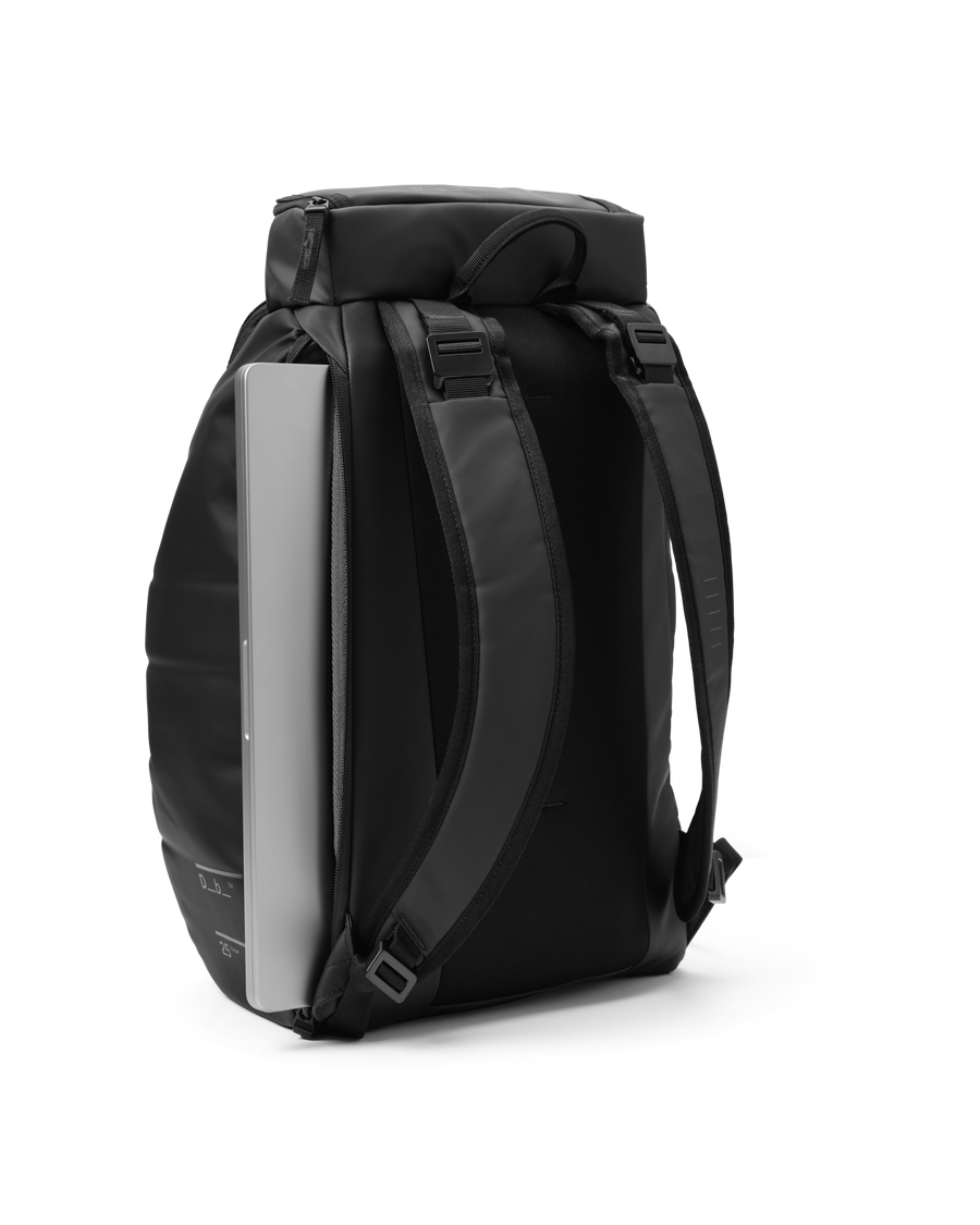 Hugger Backpack 20L Reflective Black-9.png