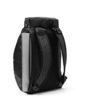 Hugger Backpack 20L  Line Cluster-8.png
