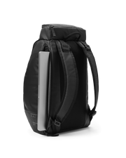 Hugger Backpack 30L Line Cluster04-3.png